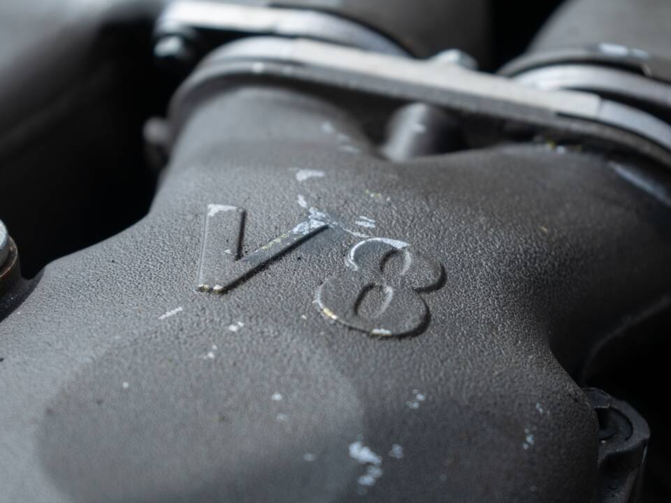 Image 28/50 of Jaguar XKR (2000)