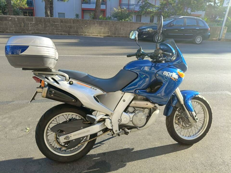 Image 35/41 de Aprilia DUMMY (1998)