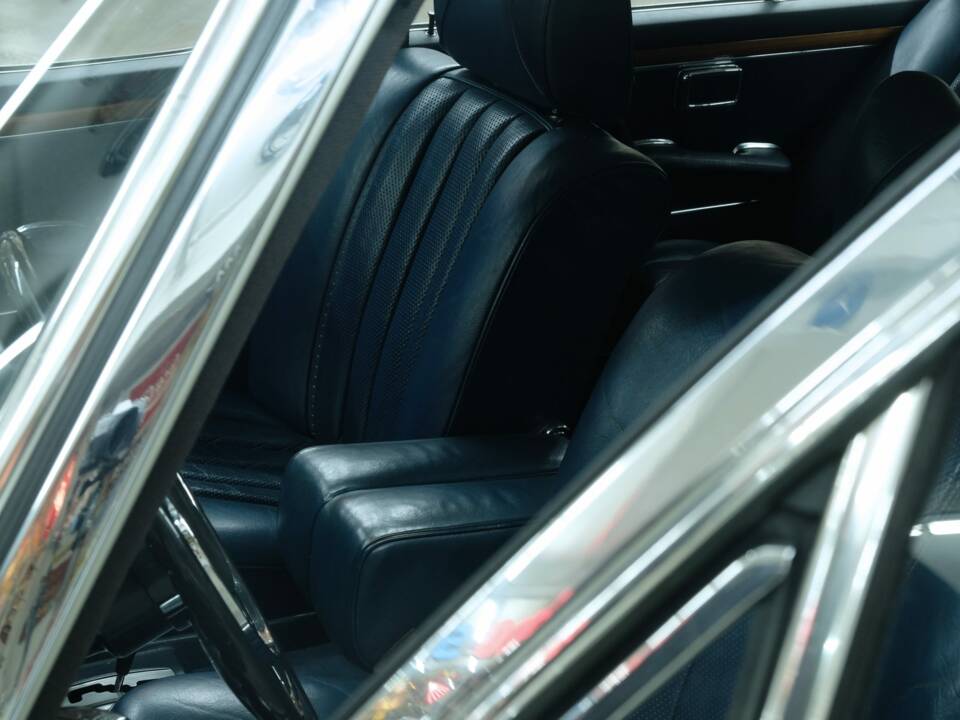 Image 31/50 of Mercedes-Benz 300 SEL 3.5 (1972)