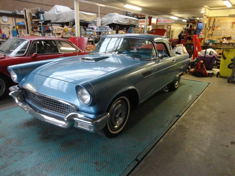 Afbeelding 39/49 van Ford Thunderbird (1955)