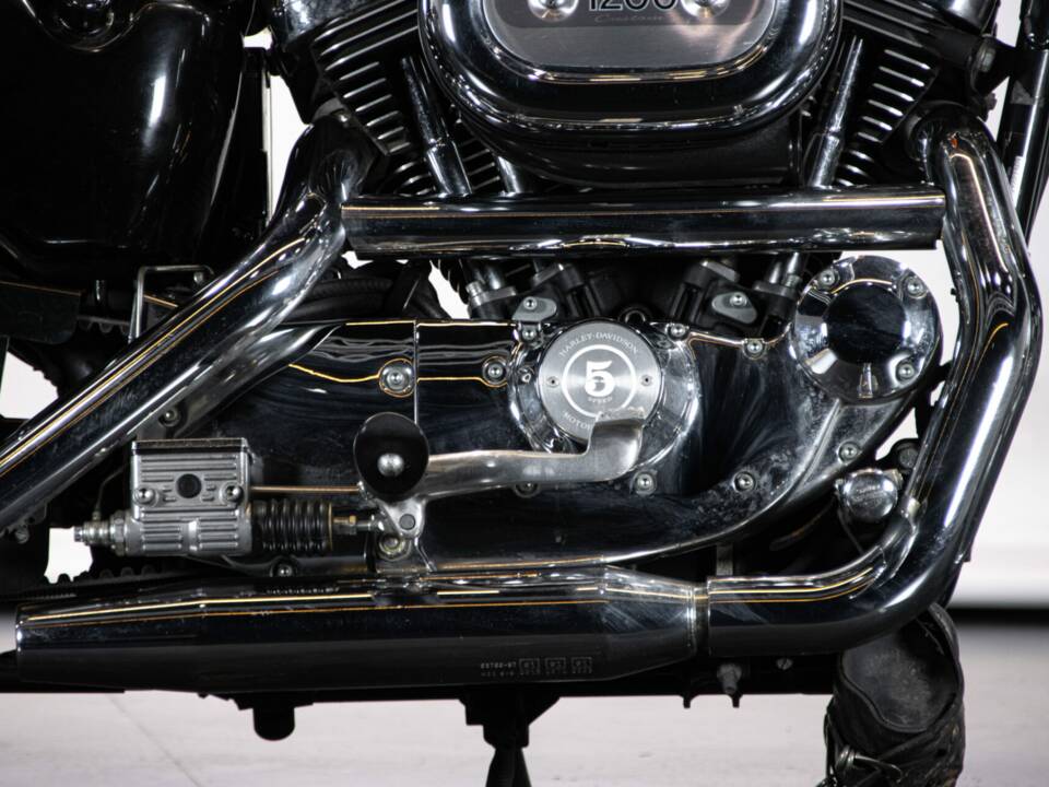 Bild 28/50 von Harley-Davidson XL 1200 C Sportster Custom (1997)
