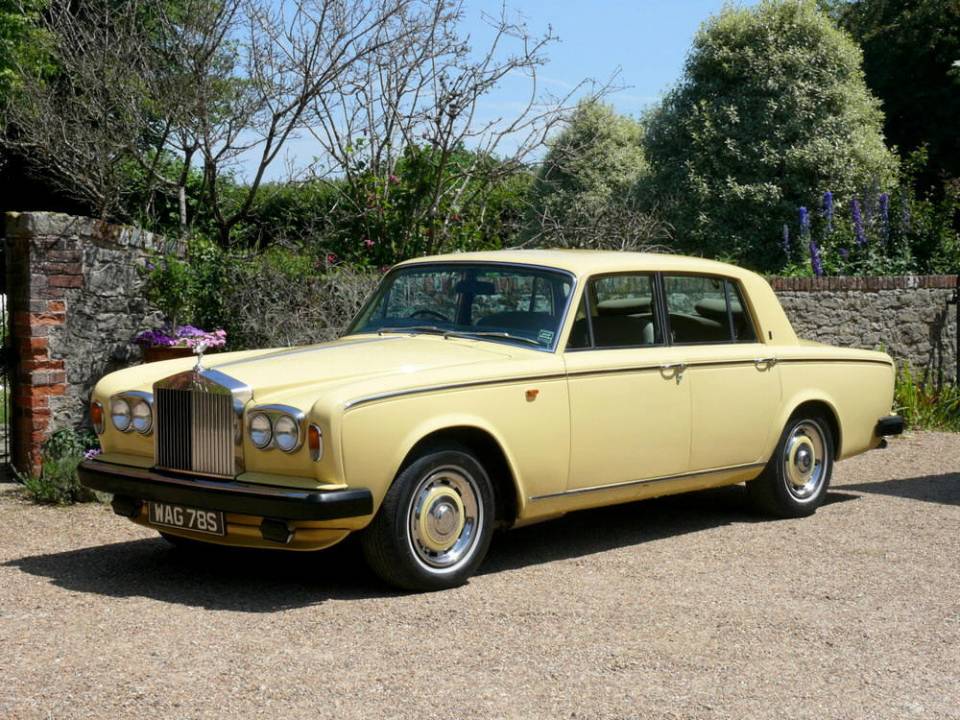 Bild 1/13 von Rolls-Royce Silver Shadow II (1980)