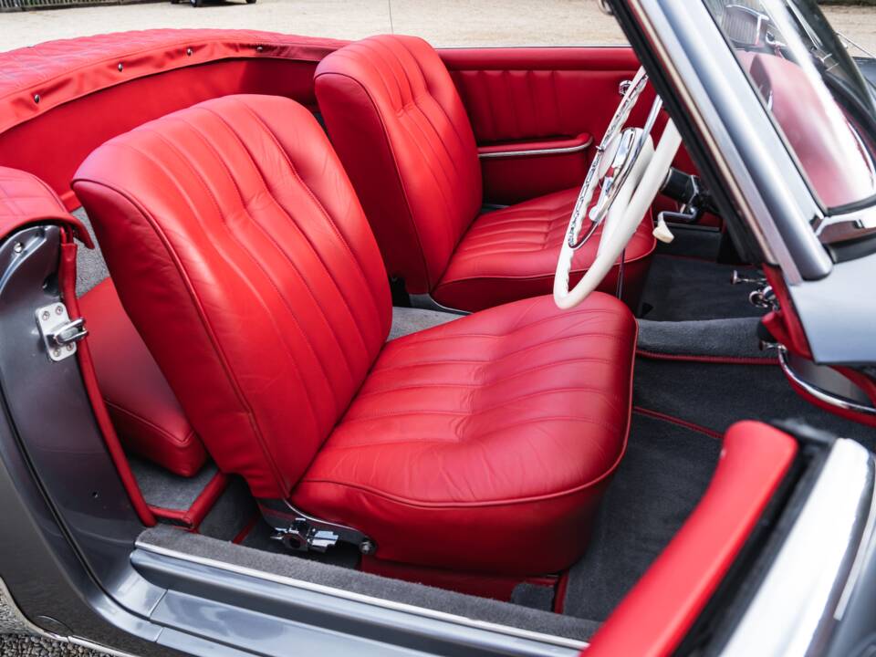 Immagine 21/45 di Mercedes-Benz 190 SL (1960)