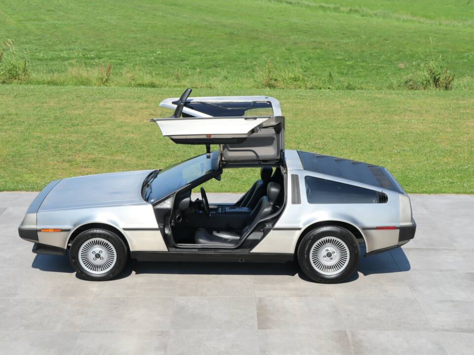 Immagine 18/50 di DeLorean DMC-12 (1981)