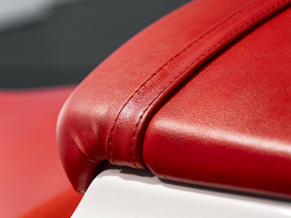 Image 36/44 of Yamaha DUMMY (1998)