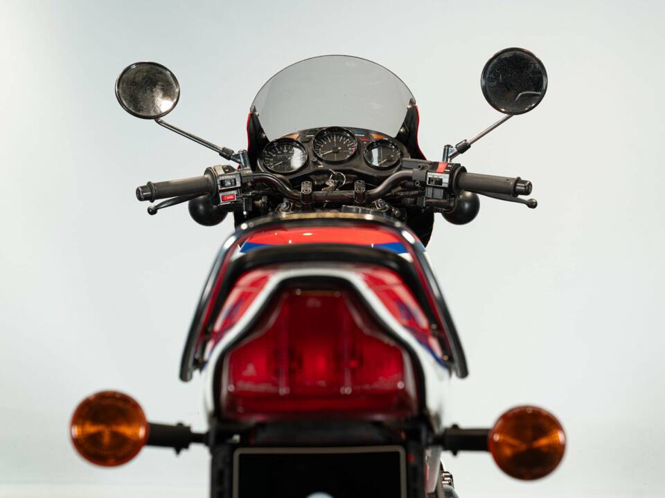 Image 41/41 de Yamaha DUMMY (1985)