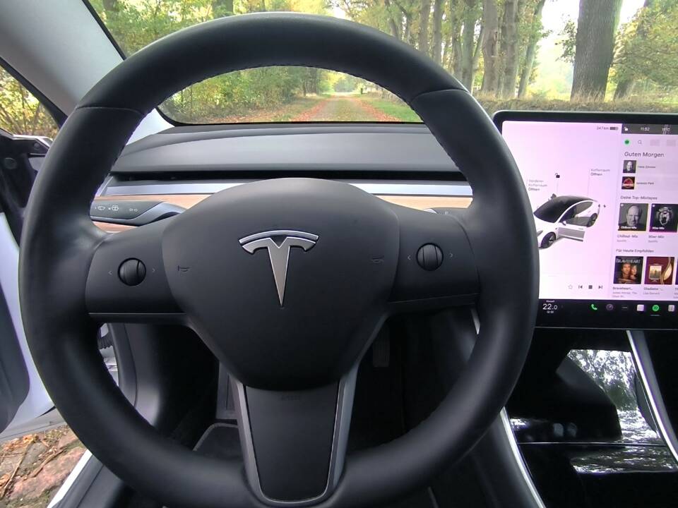 Immagine 10/38 di Tesla Model 3 Long Range (2019)