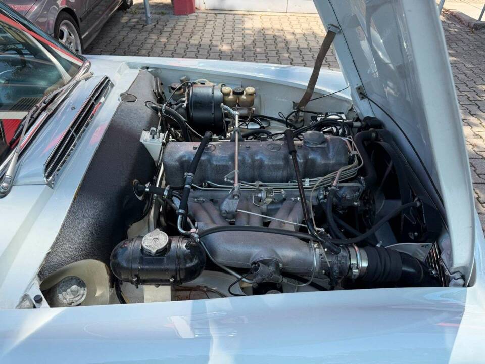 Image 21/42 of Mercedes-Benz 280 SL (1968)