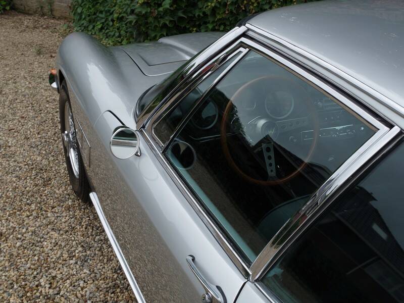 Image 46/50 of Maserati Mistral 4000 (1966)