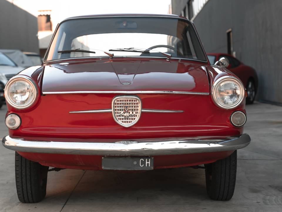Immagine 2/36 di FIAT 750 Vignale Coupé (1964)