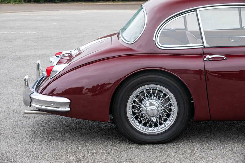 Image 16/34 of Jaguar XK 150 SE FHC (1958)