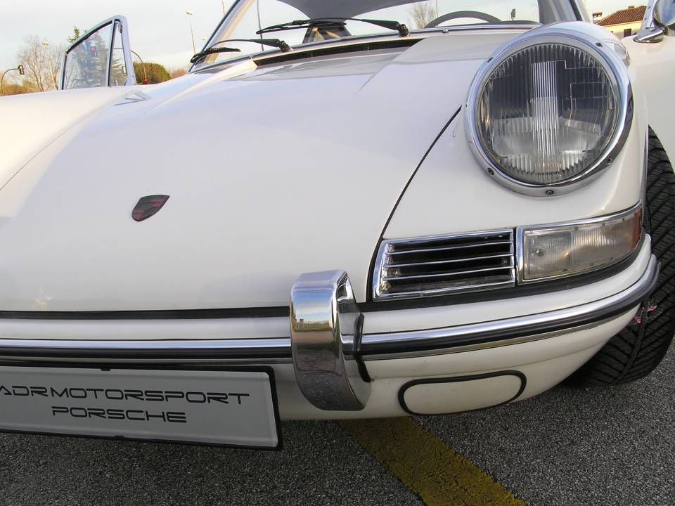Bild 29/37 von Porsche 911 2.0 T (1968)