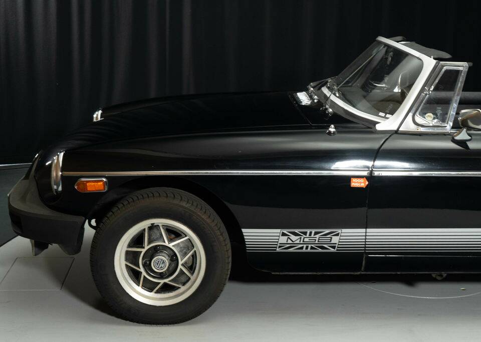 Image 6/8 of MG MGB Limited Edition (1980)