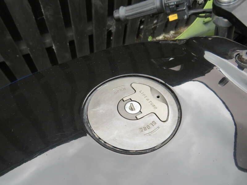 Image 17/43 de Suzuki RG 500 (1987)