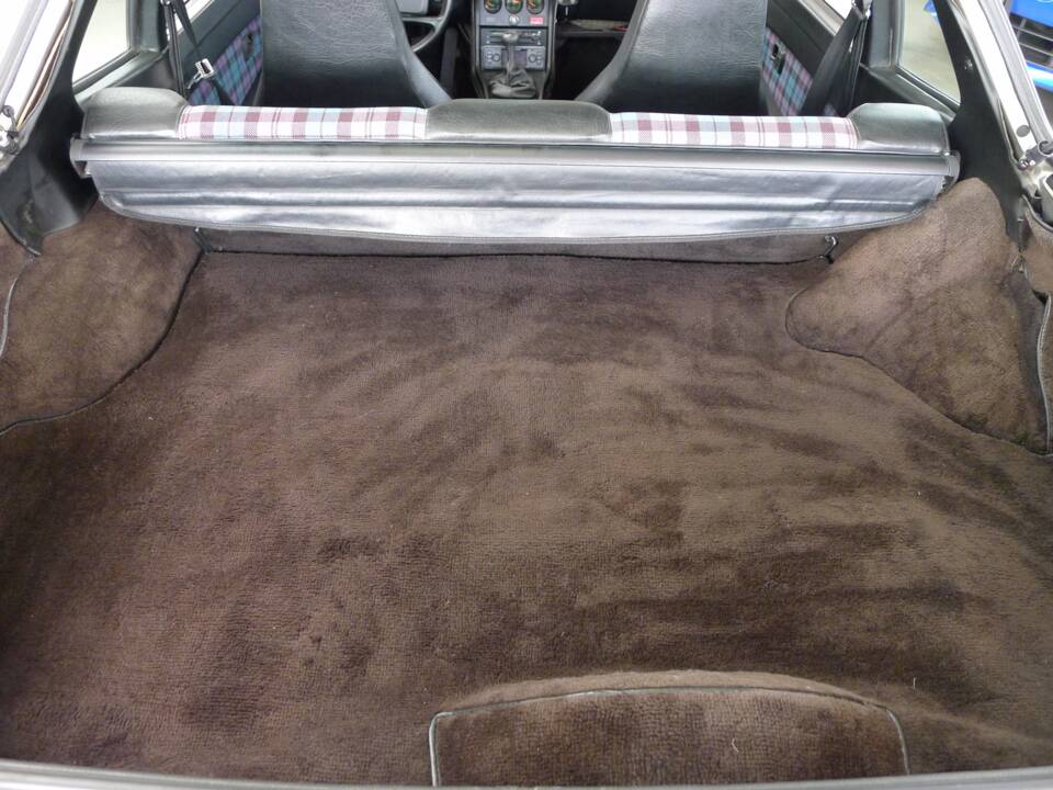 Bild 17/32 von Porsche 924 Turbo (1979)