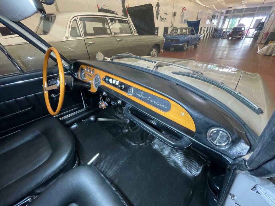 Bild 26/30 von Lancia Fulvia Coupe Rallye (1967)