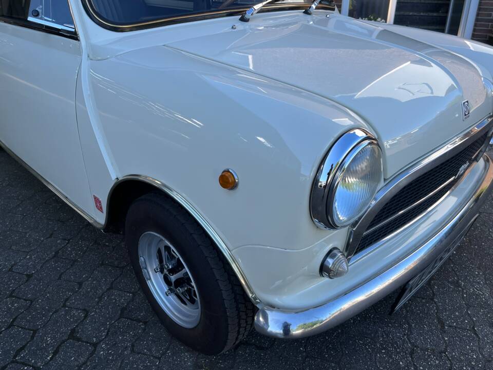 Bild 86/90 von Innocenti Mini 1001 Export (1975)