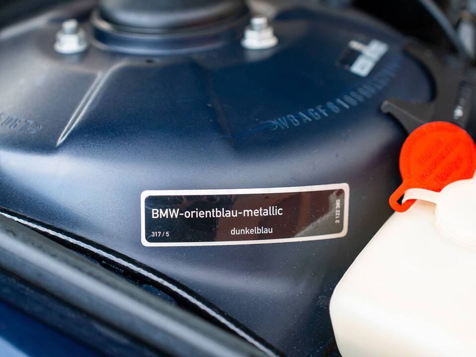 Image 53/55 of BMW 740i (1997)