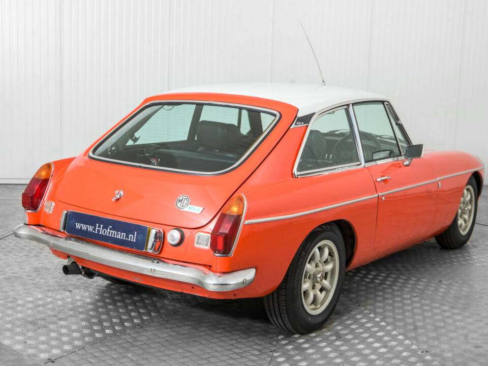 Bild 27/50 von MG MGB GT V8 SEC (1978)