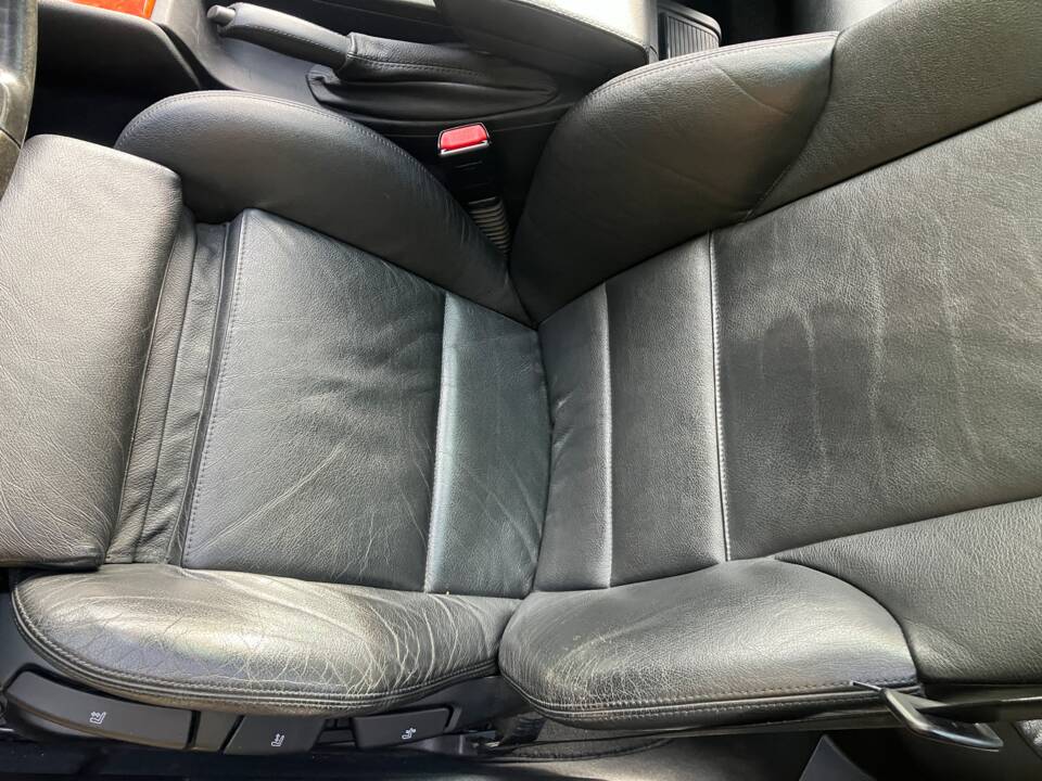 Image 28/49 of ALPINA B3 S Touring (2002)