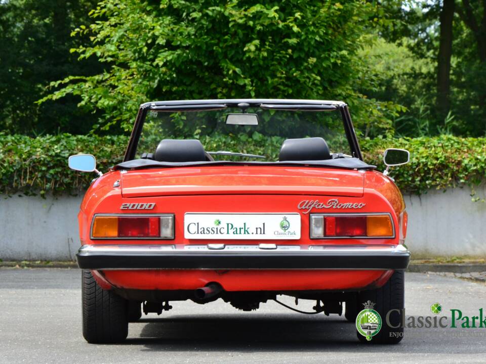 Imagen 4/50 de Alfa Romeo 2000 Spider Veloce (1981)
