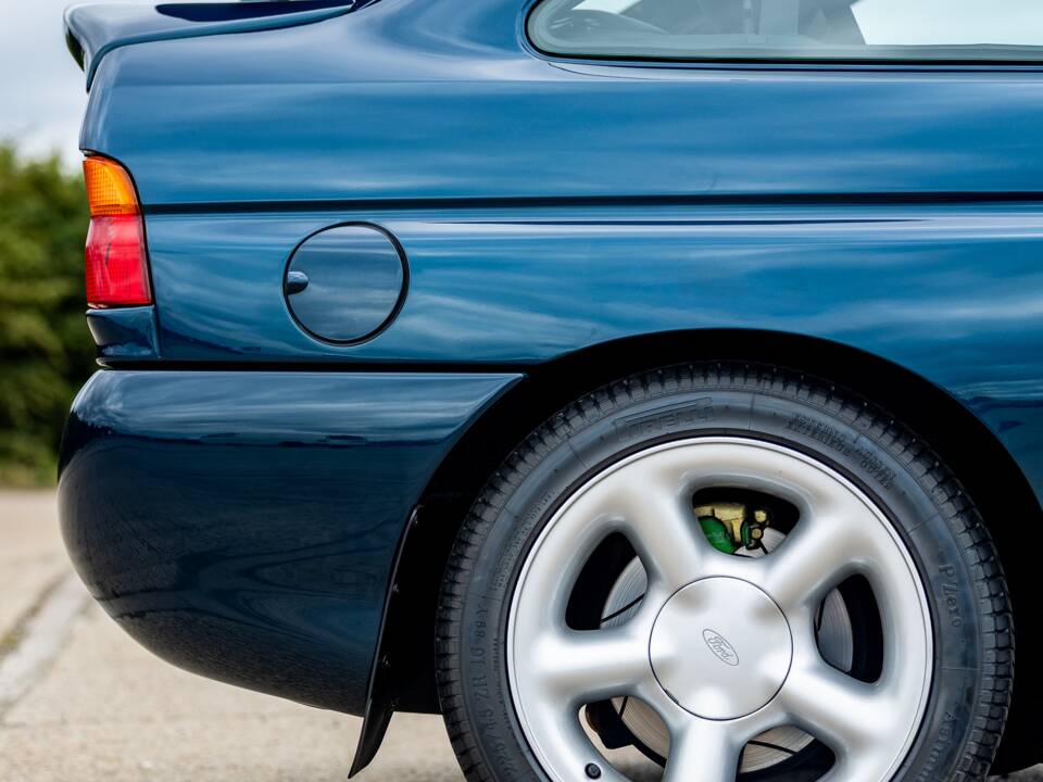 Image 9/43 de Ford Escort RS Cosworth (1996)