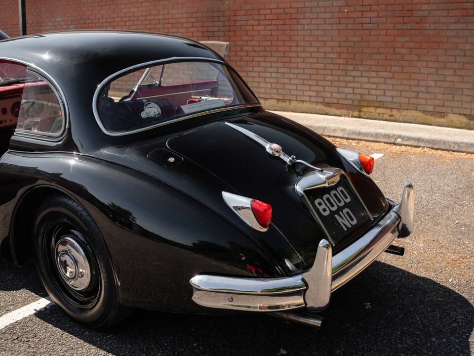 Image 7/21 of Jaguar XK 150 SE FHC (1958)