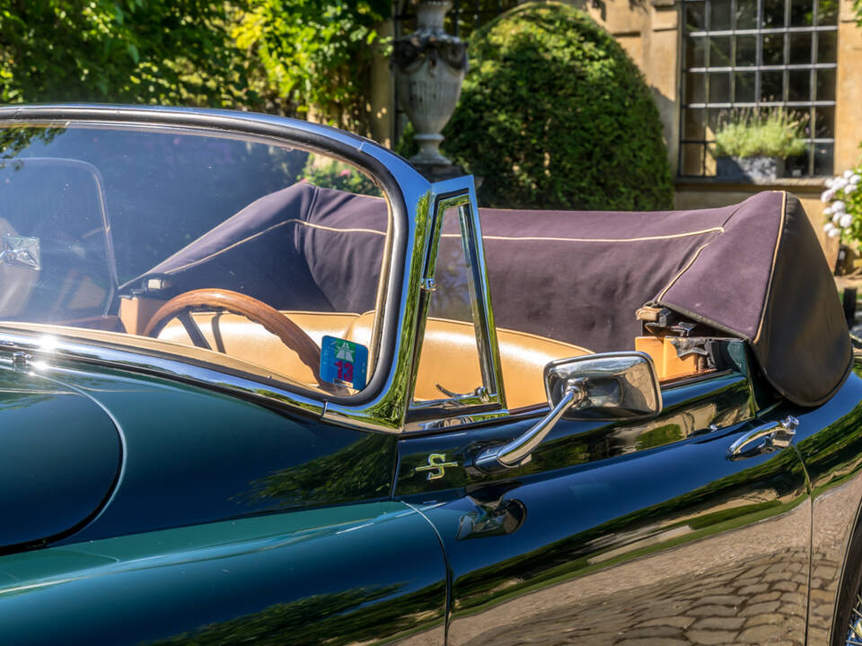 Image 17/37 of Jaguar XK 150 3.8 S OTS (1959)