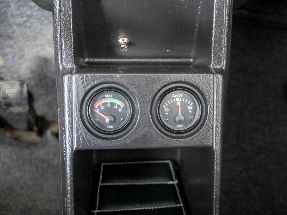 Image 23/50 of Volkswagen Beetle 1303 LS (1971)