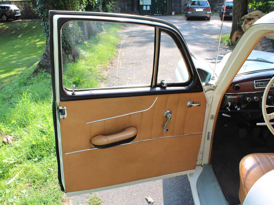 Image 21/50 of Mercedes-Benz 219 (1959)