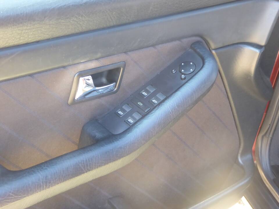 Bild 23/29 von Audi 100 Avant - 2.3 E (1990)