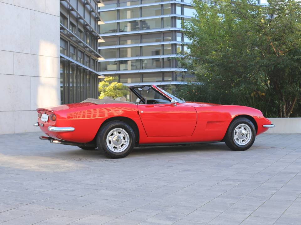 Image 6/58 of Intermeccanica Italia (1968)