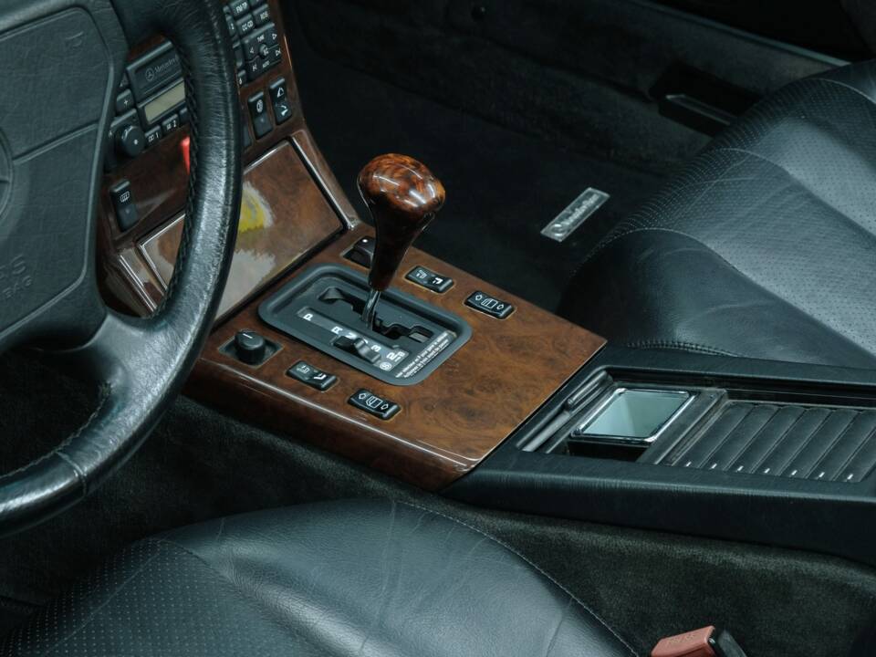 Image 50/50 of Mercedes-Benz SL 500 (1994)