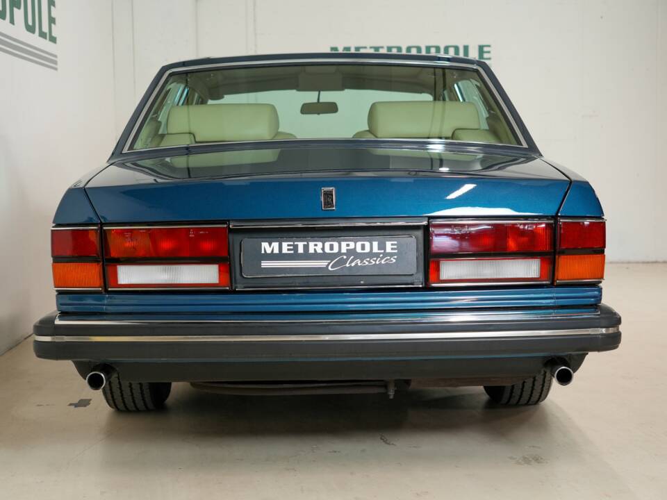 Image 17/48 of Rolls-Royce Silver Spirit (1983)