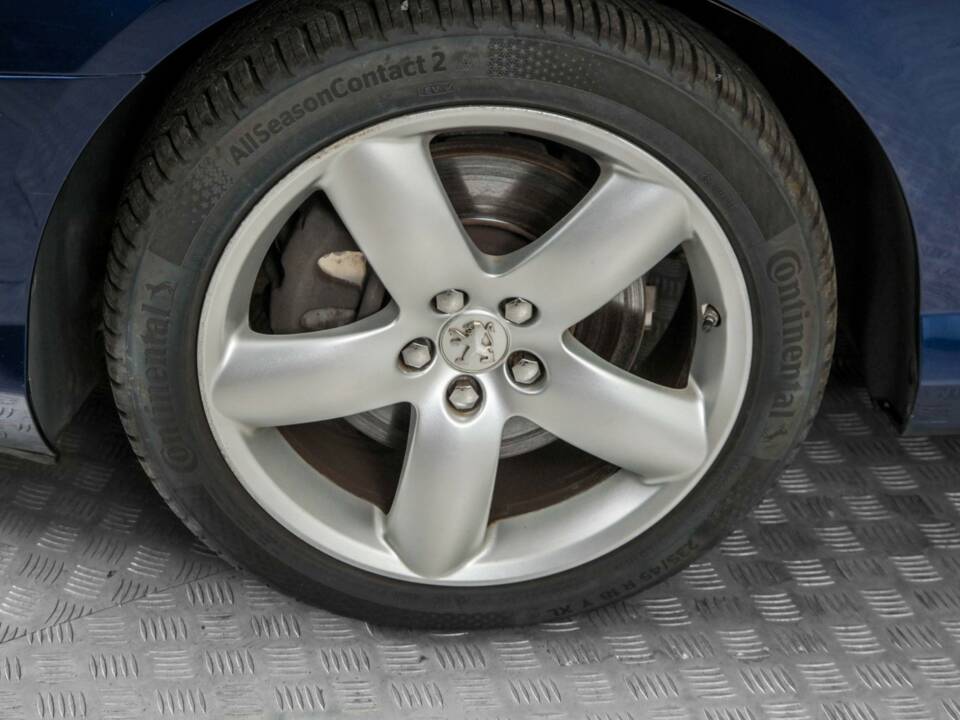 Bild 23/45 von Peugeot 407 3.0i V6 (2006)