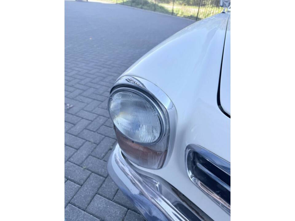 Image 23/50 of Mercedes-Benz 280 SL (1970)