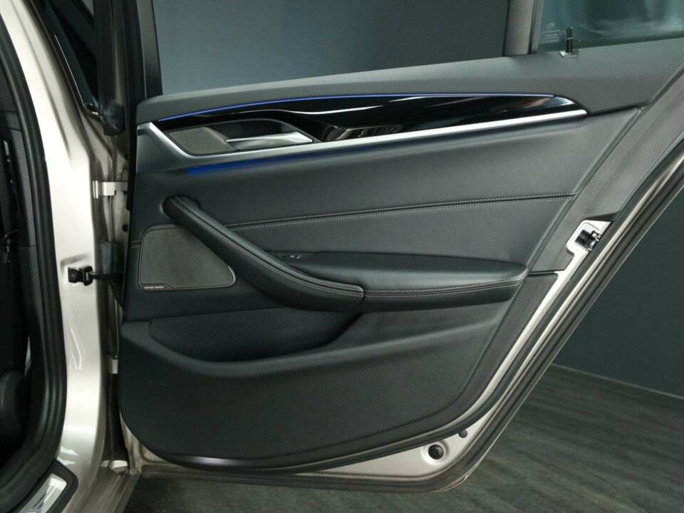 Image 27/50 of ALPINA B5 Biturbo AWD (2017)