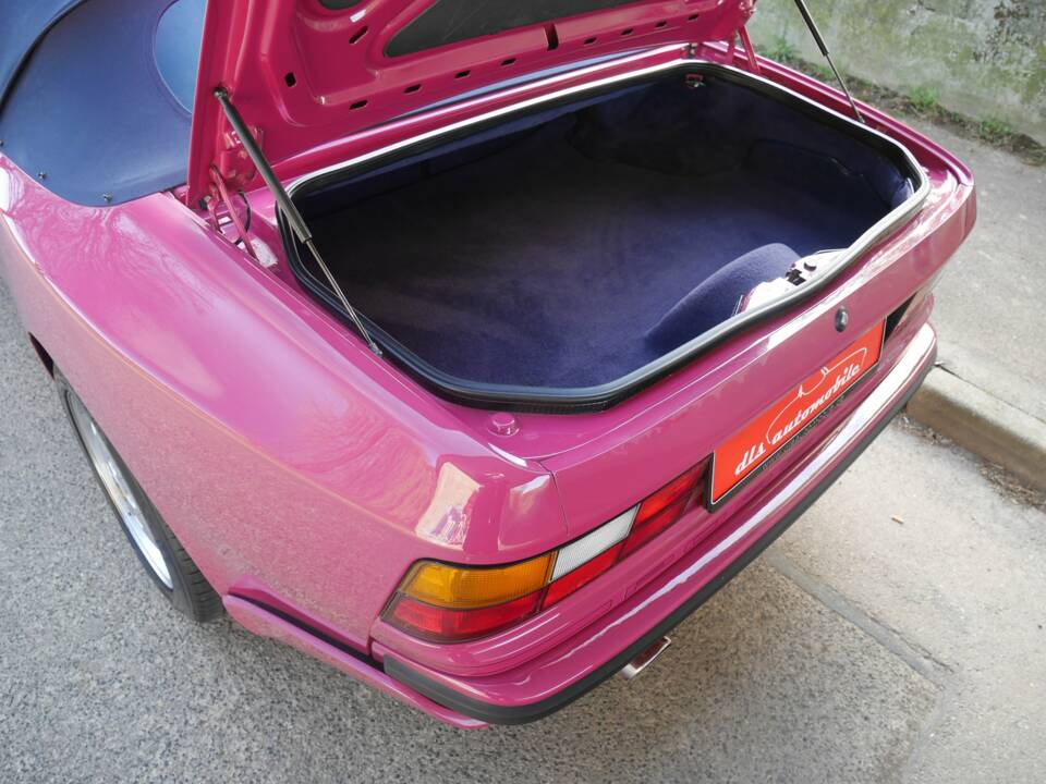 Image 18/28 of Porsche 944 S2 (1991)