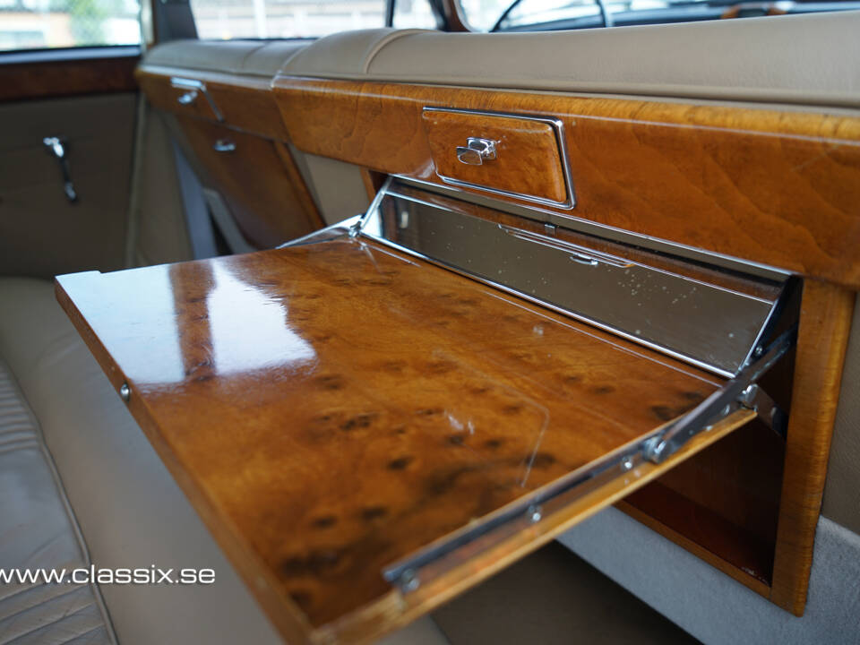 Immagine 29/30 di Jaguar 420 G (1970)