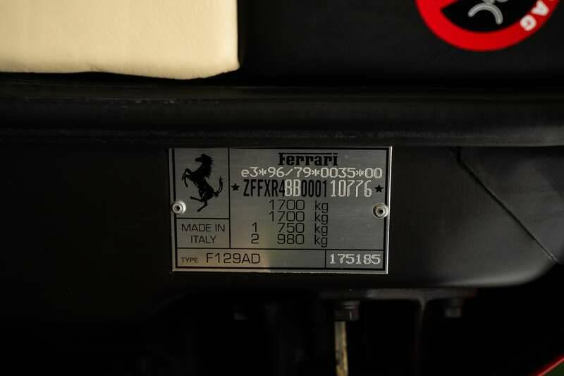 Image 16/28 of Ferrari F 355 Spider (1998)