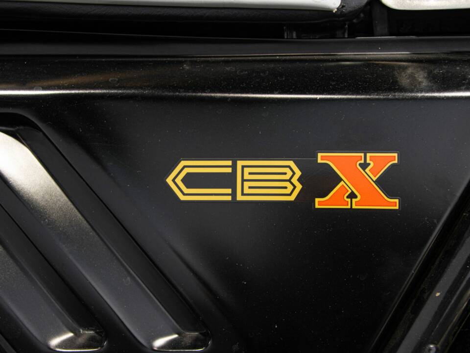 Image 48/50 of Honda DUMMY (1980)