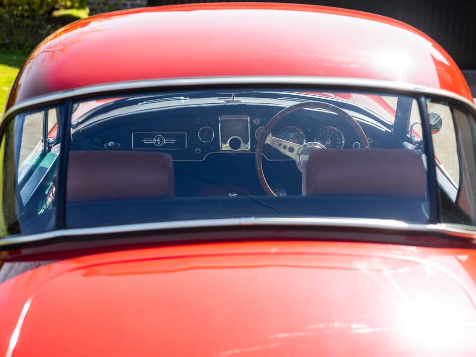 Image 38/50 de MG MGA 1500 (1957)