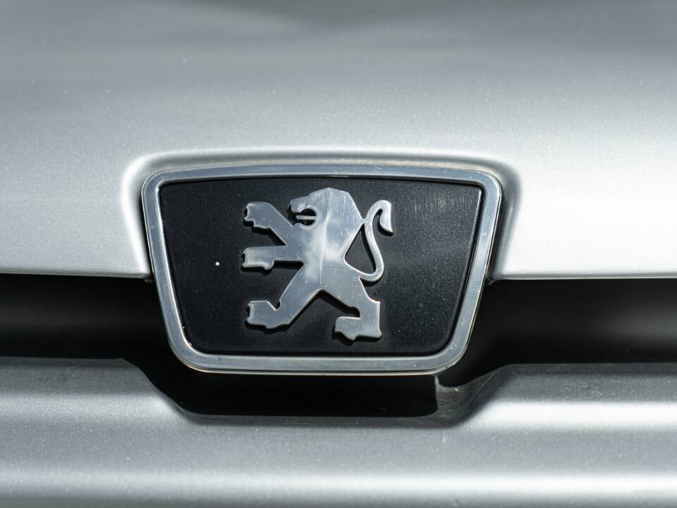 Imagen 11/48 de Peugeot 406 Coupé 2.0 16V (2000)