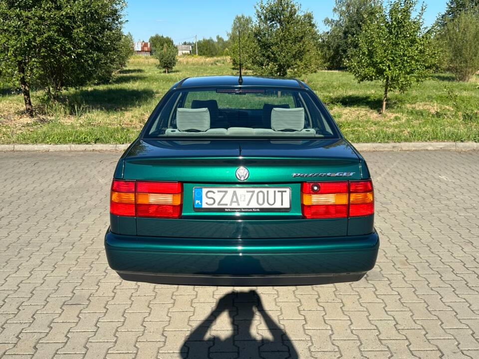 Bild 8/40 von Volkswagen Passat 2.0 (1995)