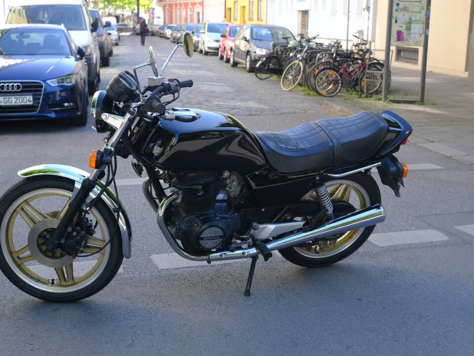 Afbeelding 2/52 van Honda CB 400 N (1982)