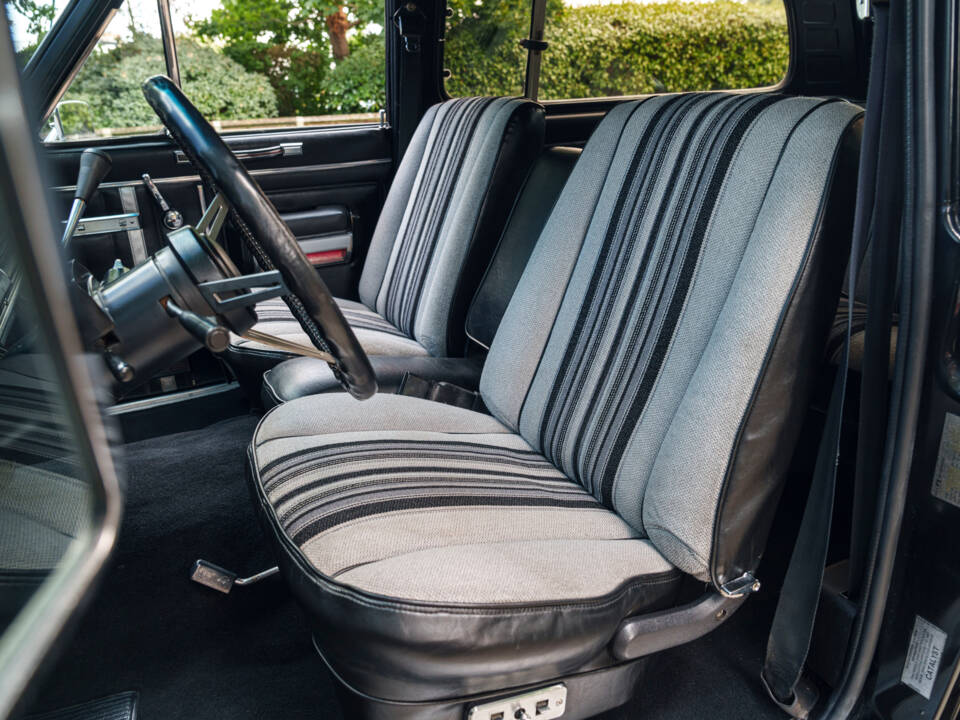 Image 23/26 of Jeep Cherokee Laredo (1980)
