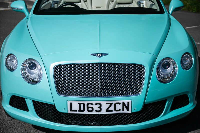 Image 12/38 of Bentley Continental GTC V8 (2013)