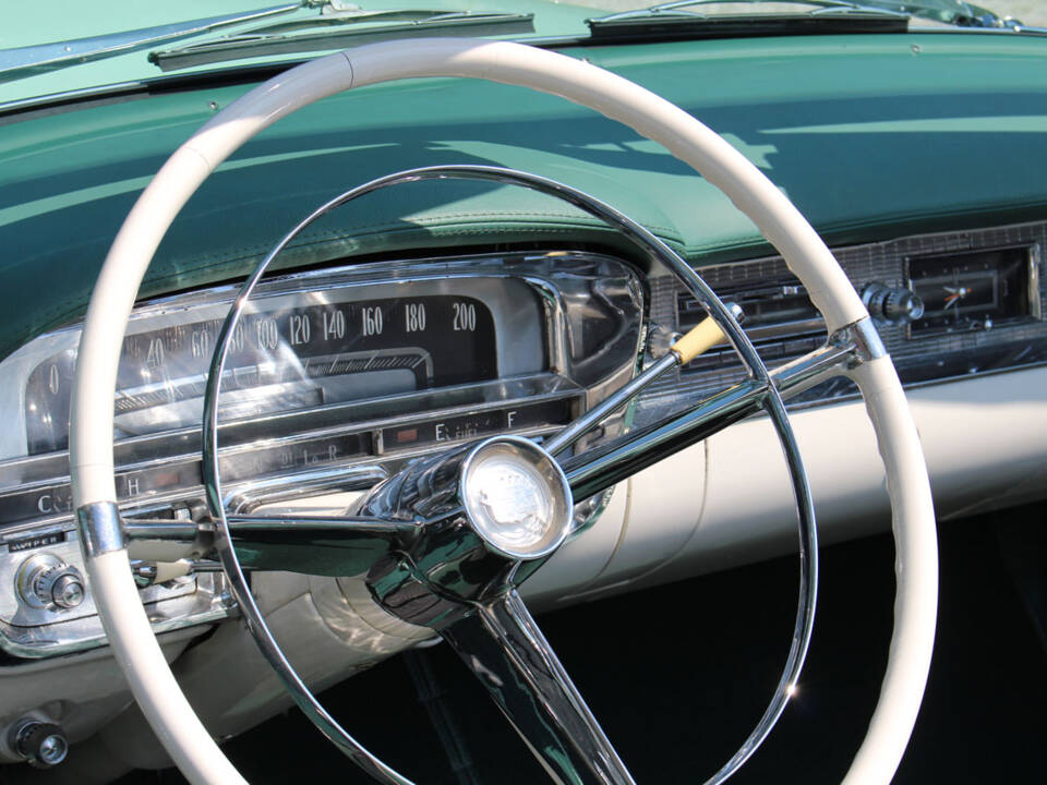 Image 32/40 de Cadillac 62 Convertible (1956)