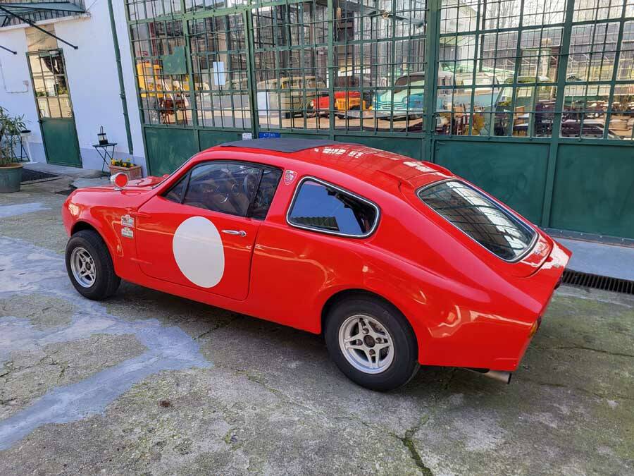 Image 13/31 of Marcos Mini Marcos 1300 GT (1978)