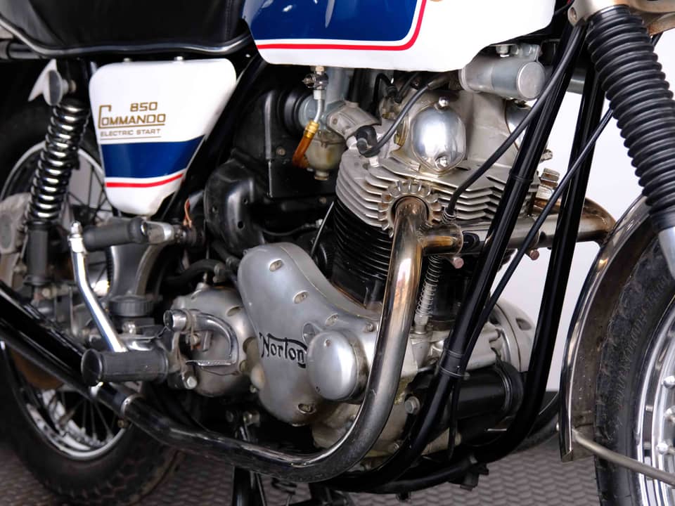 Image 23/83 of Norton 850 MKIII Roadster (1975)